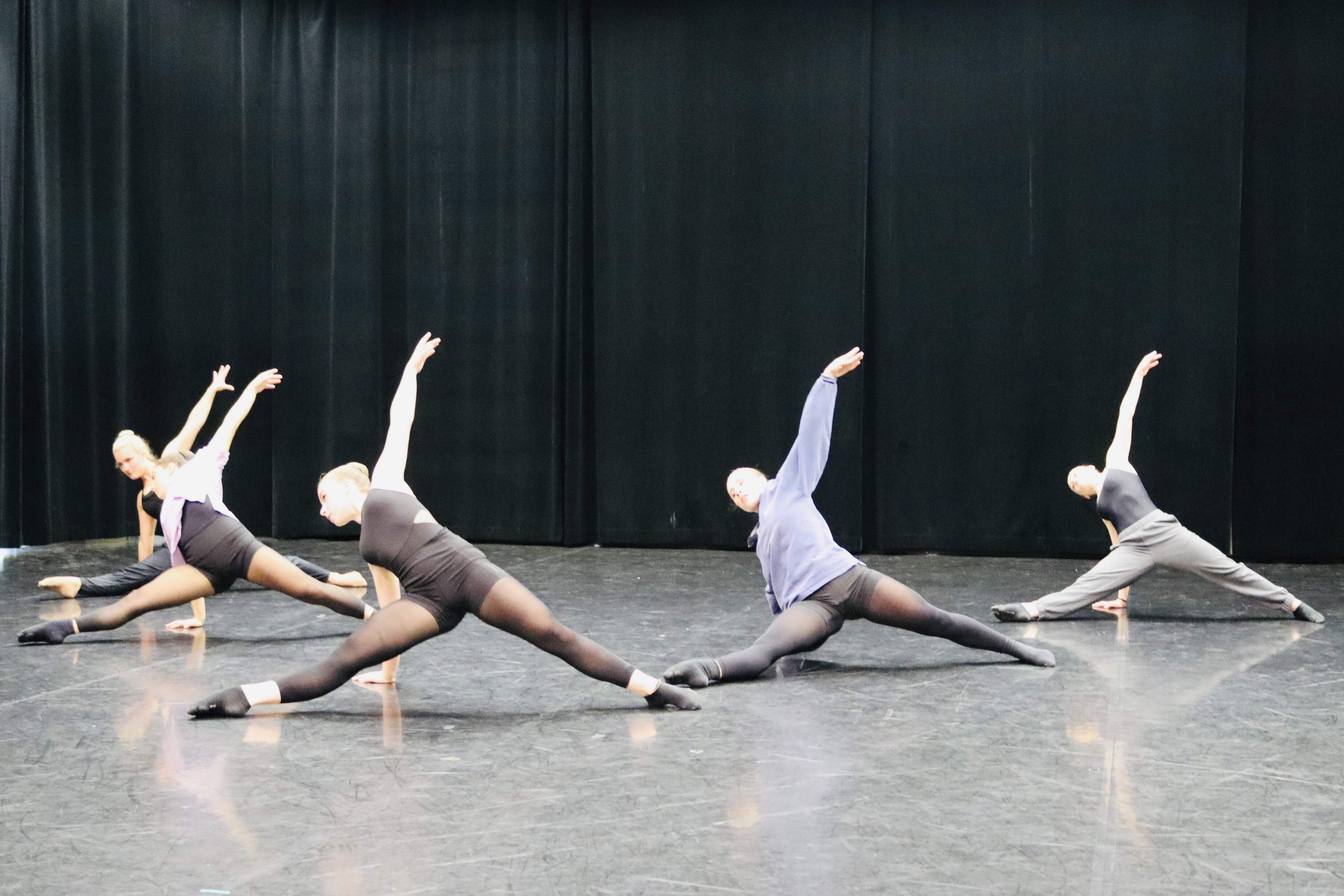 Akademie für Zeitgenössisches Ballett (c) Sarah Kronawittleithner